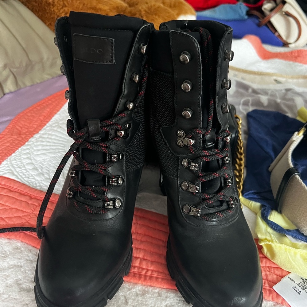 Aldo Black and Red Ankle Boots Rugged Design